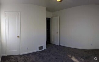 Building Photo - 761 440 W