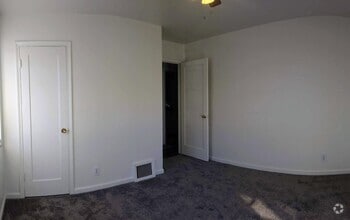 Building Photo - 761 440 W