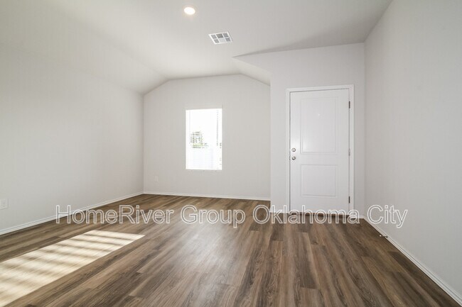 Foto del edificio - 3131 Valley Dr