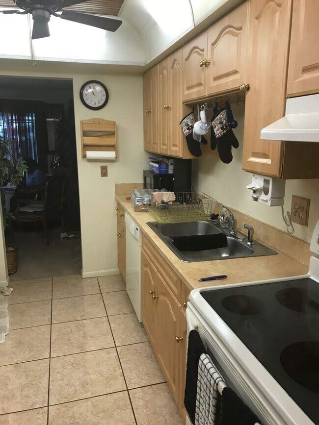 Foto del edificio - 2359 Huntington Green Ct