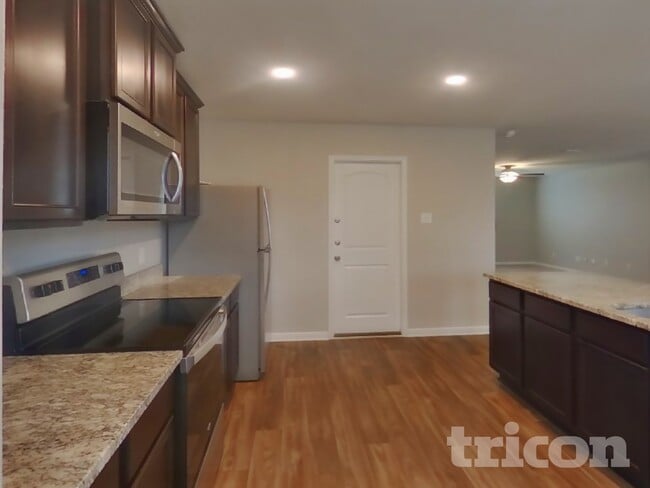 Foto del edificio - 11750 Davalos Ln