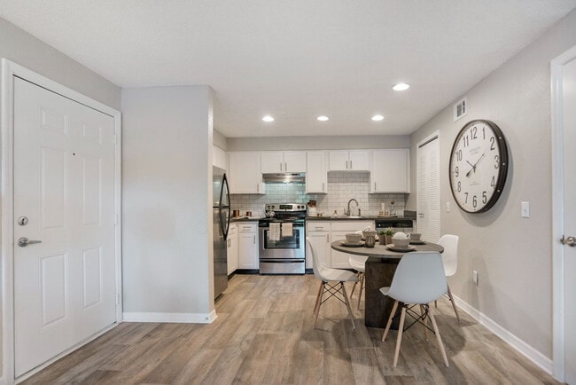 Photo - Boulevard Apartments