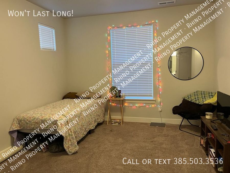 Primary Photo - Primary Bedroom and Private Bathroom in Lehi