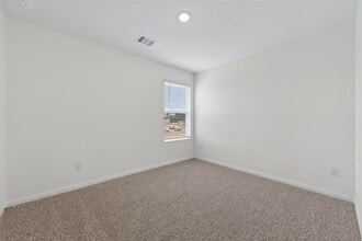 Building Photo - 2065 E Gemini Dr