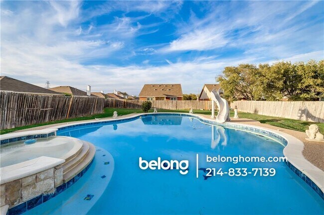 Foto del edificio - 901 Plumeria Dr