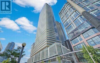 Building Photo - 15 Lower Jarvis St