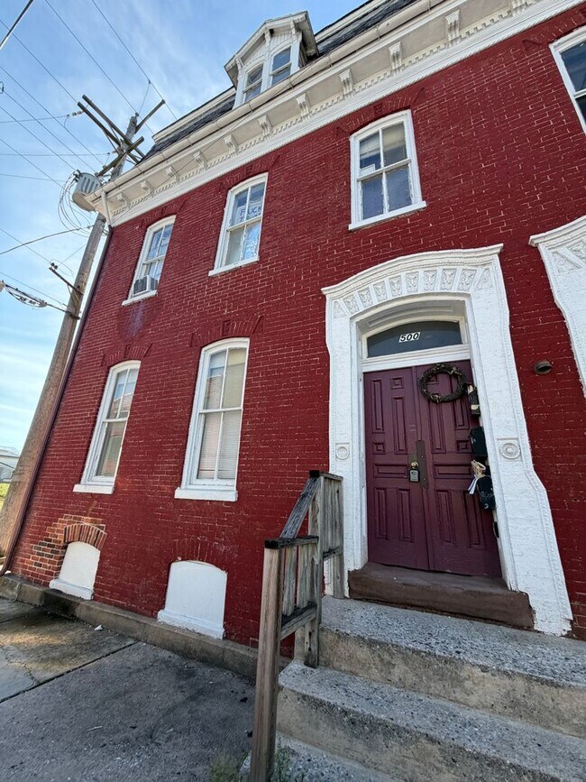 Building Photo - 500 W Philadelphia St