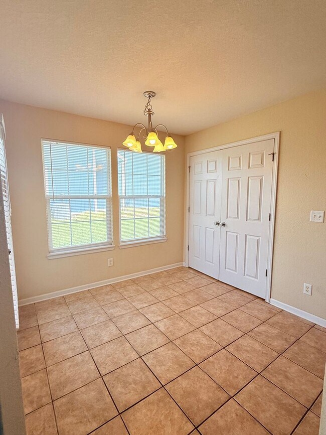 Foto del edificio - 2410 Brooke Bend