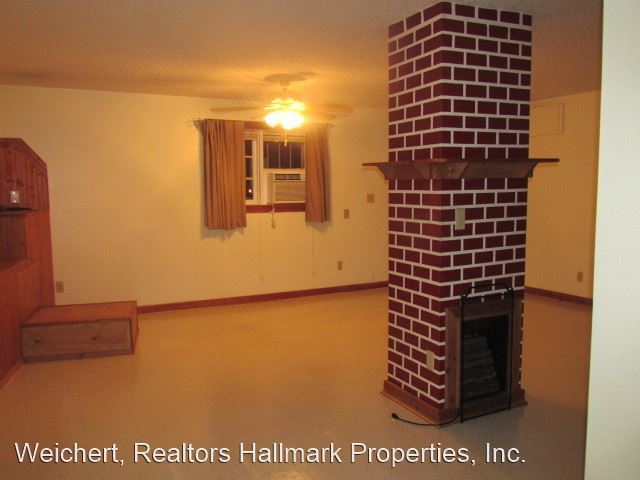 Foto del edificio - Studio, 1 bath House - 1112 A 10th Street