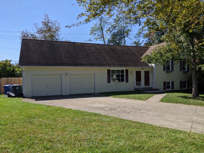 Photo - 485 Woodview Dr (Lexington, KY) Townhome