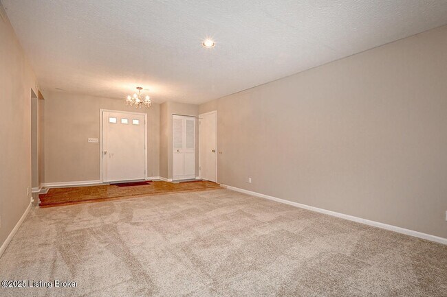 Foto del edificio - 3820 RiverOaks Ln