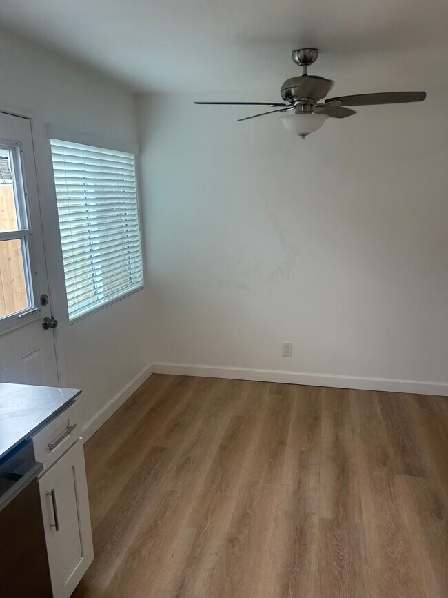 Foto del edificio - 4730 W 169th St