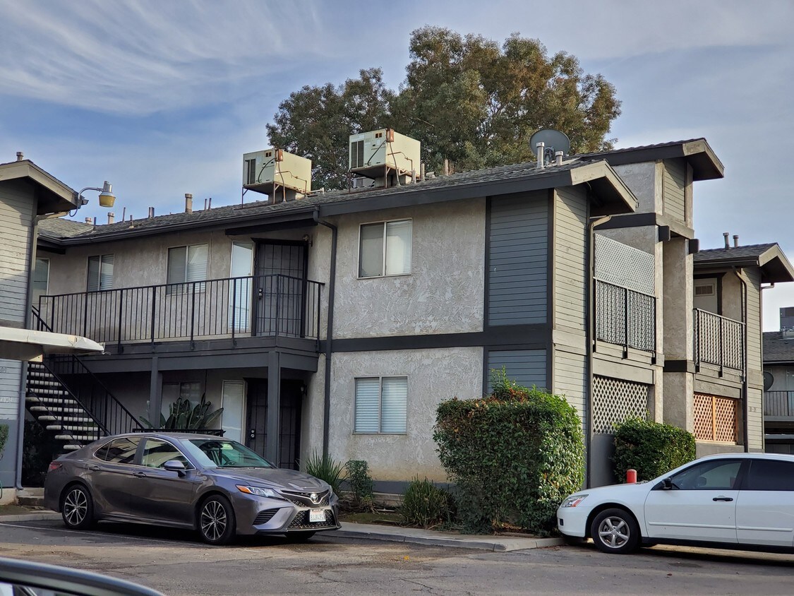 4701 Beechwood St, Bakersfield, CA 93309 Condo for Rent in