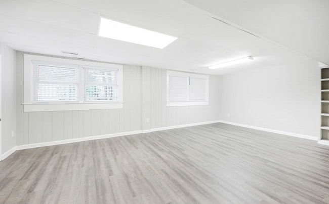 Building Photo - 533 Glen Echo Dr
