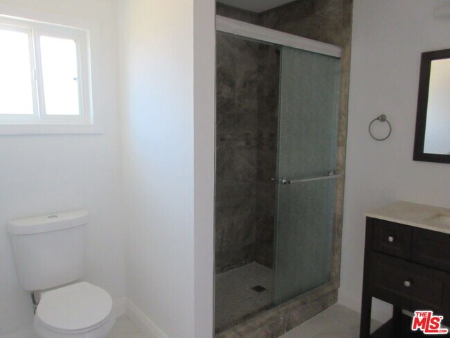 Foto del edificio - 511 E Gainsborough Rd