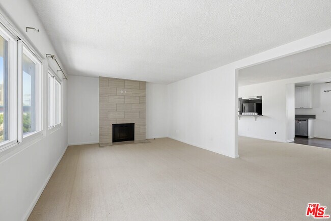 Building Photo - 8401 Tuscany Ave
