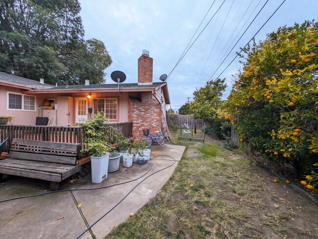 Building Photo - 4879 Boone Dr