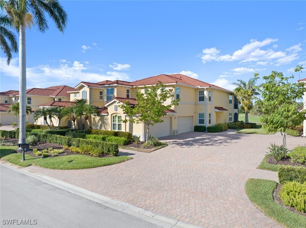 Primary Photo - 1286 Rialto Way