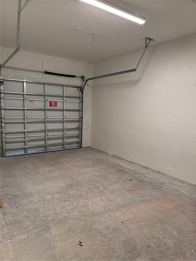 Foto del edificio - 682 SE 14th St