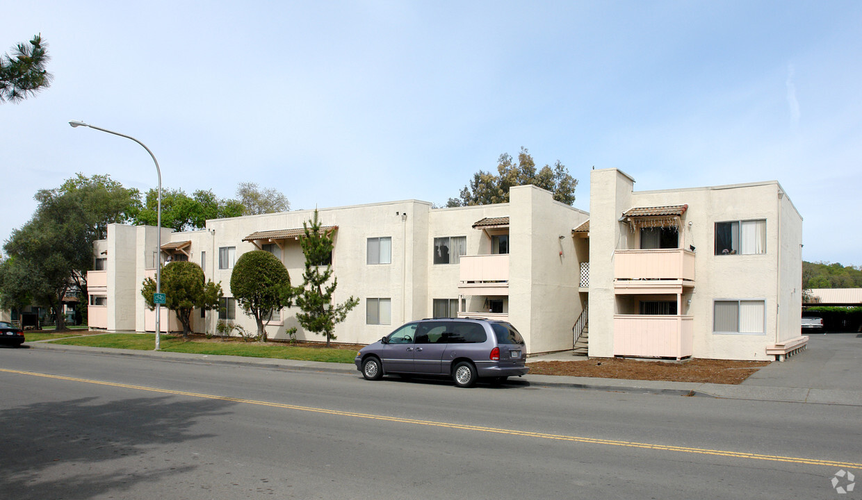 Foto del edificio - Monte Vina Apartments