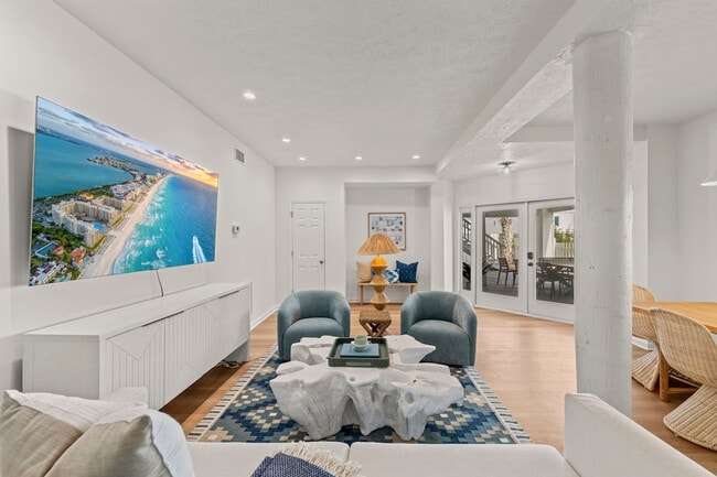 Foto del edificio - 169 Pompano St