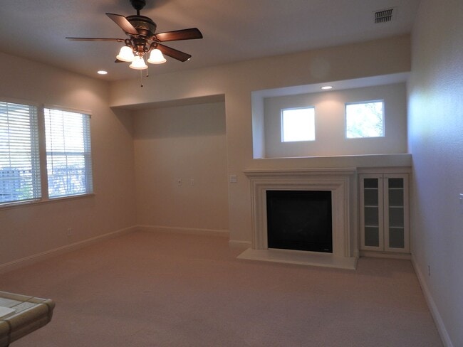 Building Photo - Empire Ranch!!