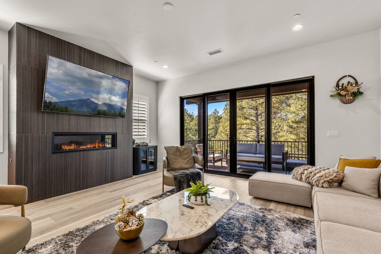 Foto principal - 2643 Cottonrose Ln