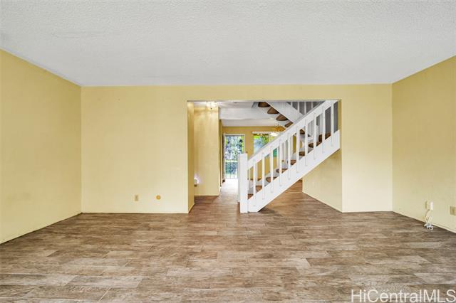 Building Photo - 94-1404-1404 Lanikuhana Ave