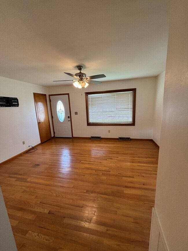 Foto del edificio - 1739 W 21st St