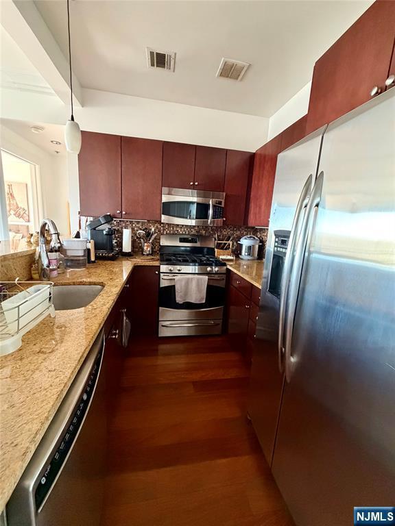 Foto del edificio - 34-40-40 48th St