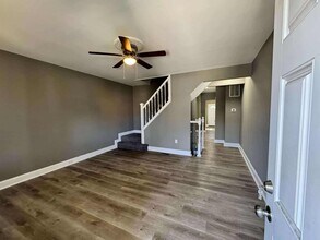 Building Photo - 3105 Chesterfield Ave