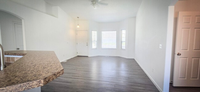 Foto del edificio - 5421 Hargrove Ave