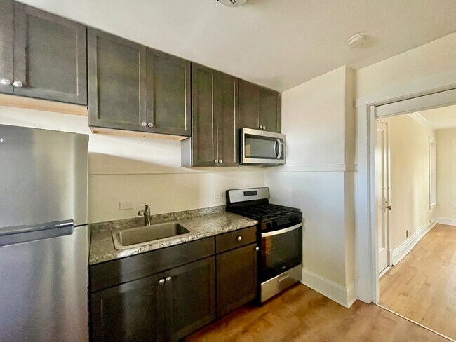 Foto del edificio - 2536 W Thorndale Ave