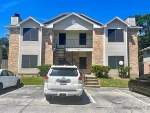 Building Photo - 2222 Millstone Dr