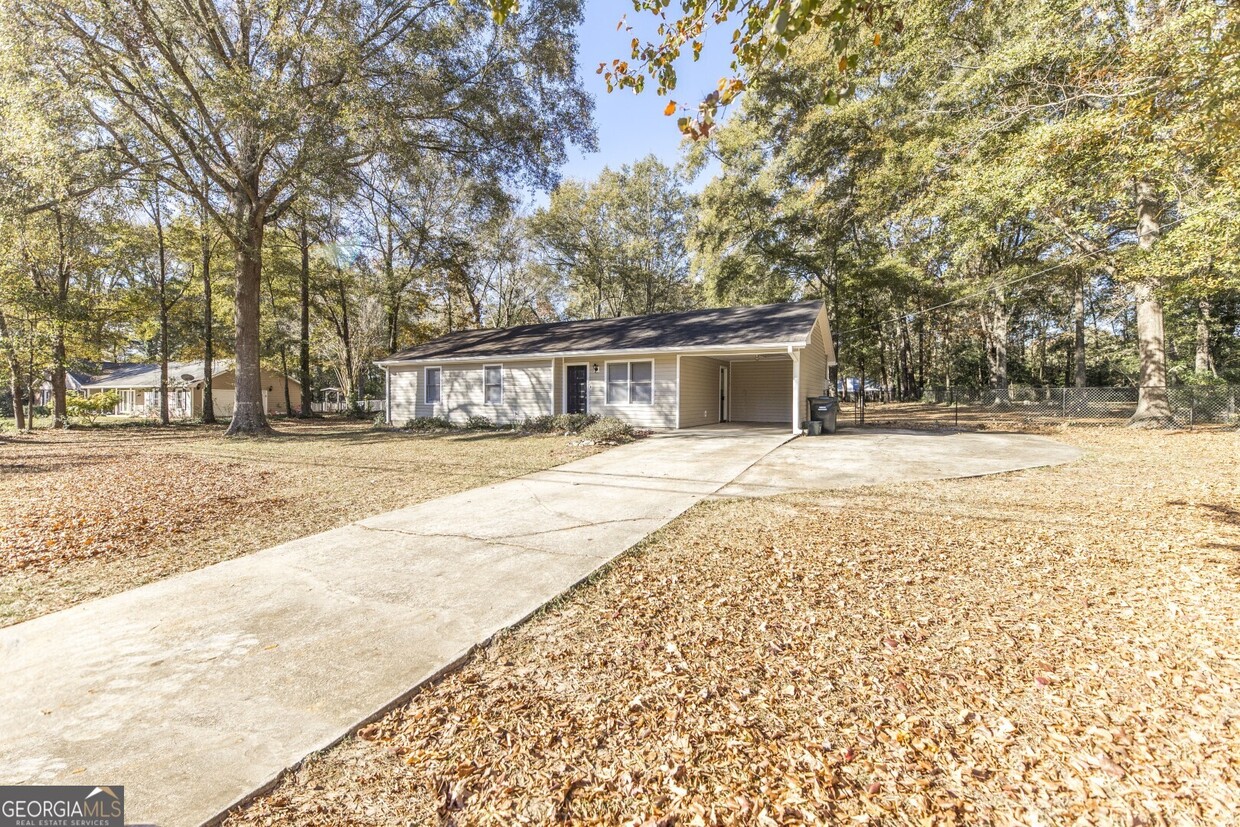 Primary Photo - 245 Lake Joy Rd