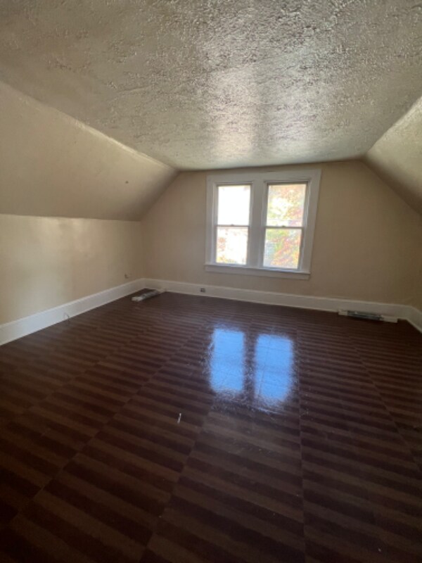 Foto principal - 6700 Gertrude Ave