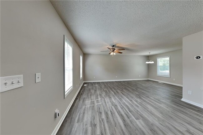 Building Photo - 108 Ivy Trace Ln