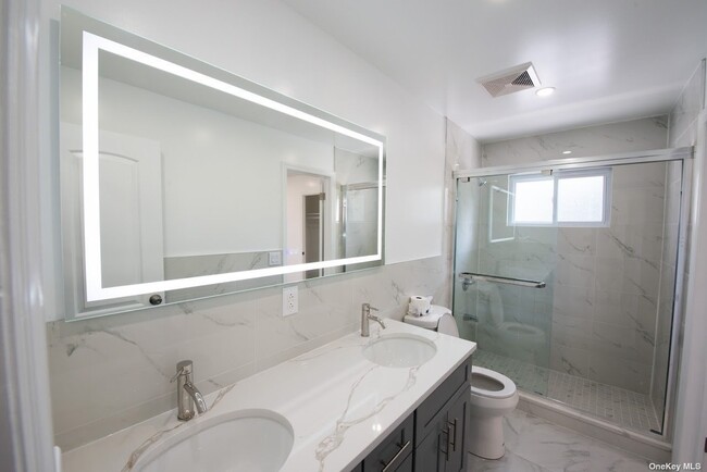 Building Photo - 61 Beaumont Dr