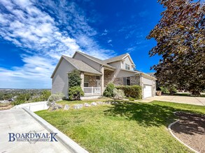 Building Photo - 833 Molasses Mill Dr