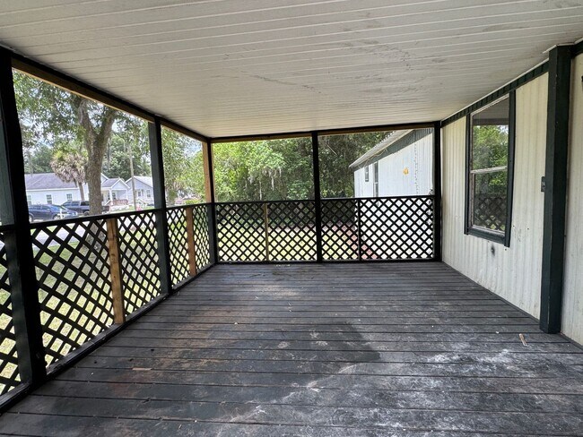 Foto del edificio - 3 Bedroom / 2 Bath Single-Wide Home – Live Oak, FL