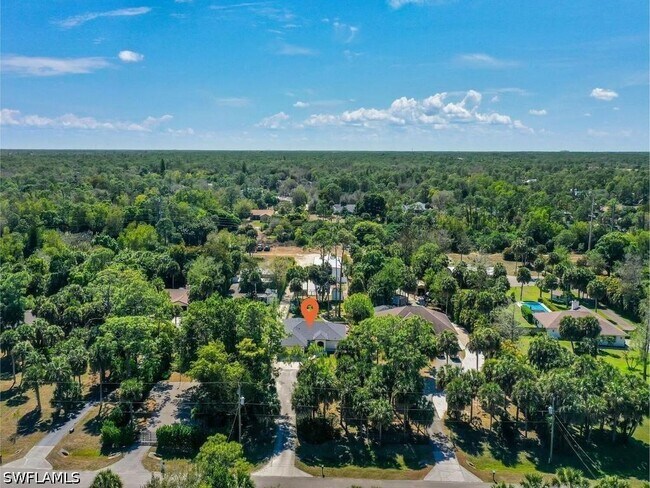 Foto del edificio - 6070 Lancewood Way