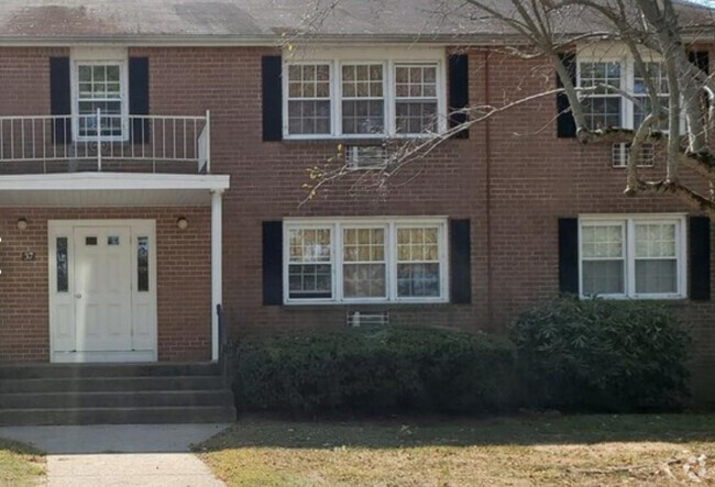 Building Photo - 37 Grandview Dr