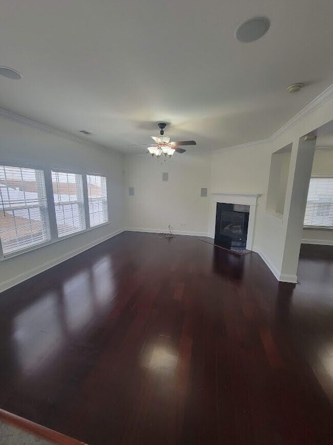 Foto del edificio - Spacious 4BR Home in Waterlyn in Mooresville