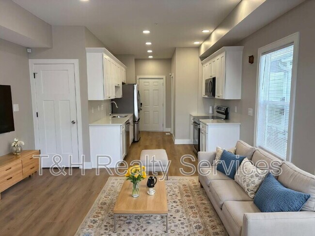 Foto del edificio - 3903 Winthrop Ave