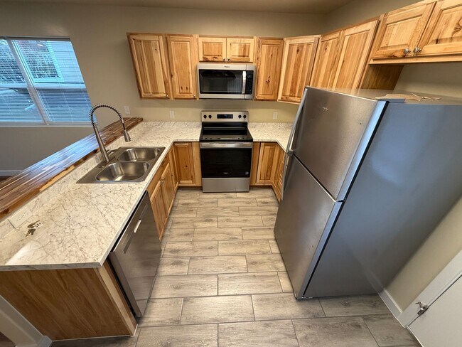 Building Photo - 1904 N Harris St