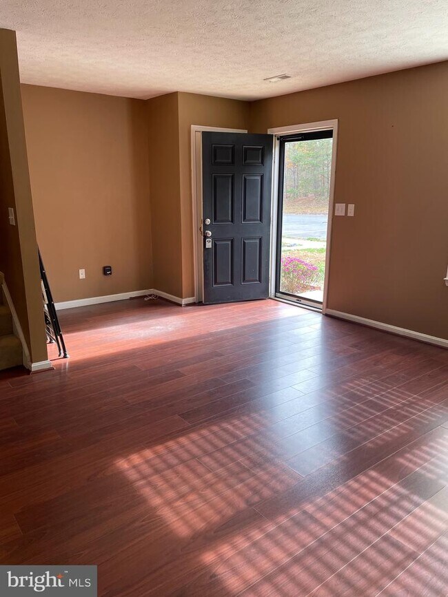Foto del edificio - 9627 Coventry Creek Dr