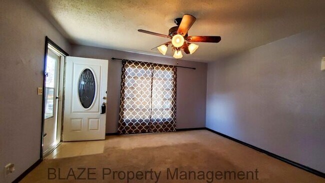 Foto del edificio - 2 Bedroom in Lawndale