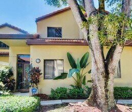 Building Photo - 10534 NW 10th Ct