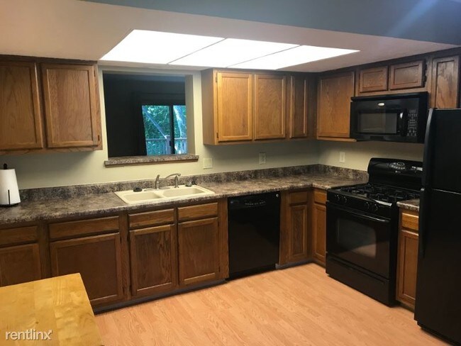 Building Photo - 2 br, 2 bath Condo - 3233 Stonecrest Ct