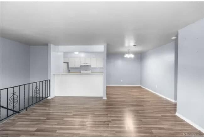 Building Photo - "Spacious 3-Bed, 3-Bath Condo in Aurora's ...